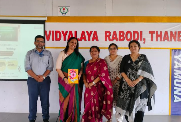 Young Storytellers shine on World English Day
