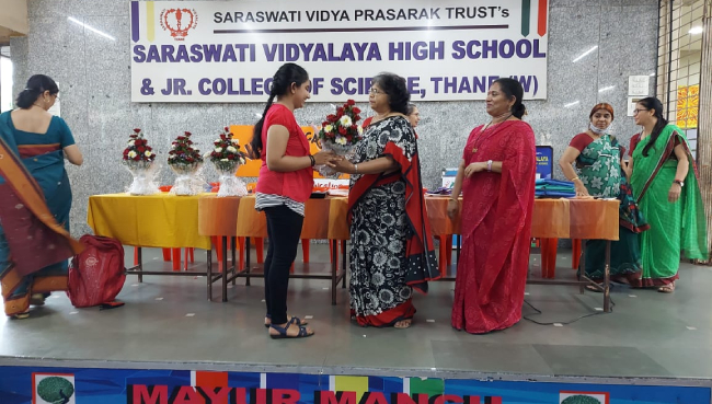 Secondary section Felicitation of SSC School Toppers 2021-22 | Saraswati School Rabodi in Thane